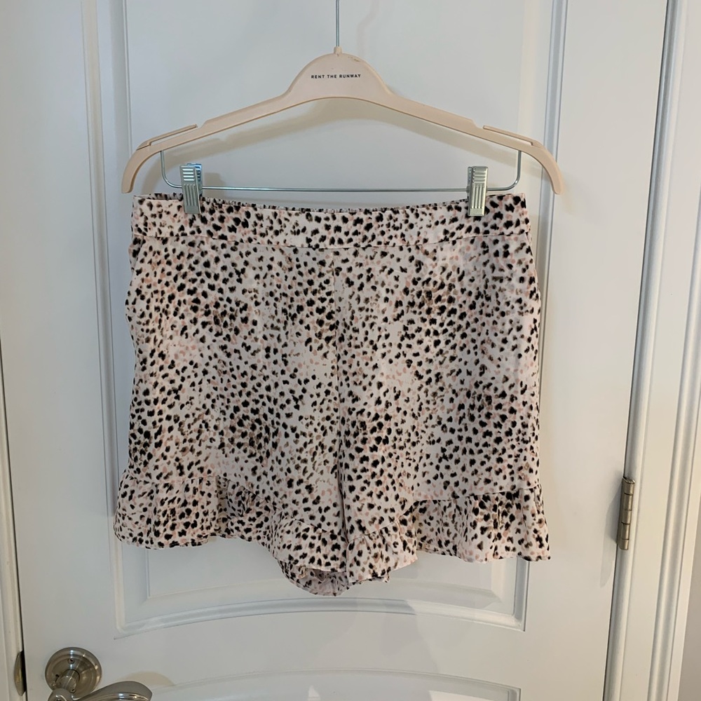 BCBG MaxAzria *NWT* printed rose painted shorts size L